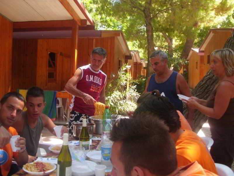 Camping Village Riviera Нумана Екстериор снимка