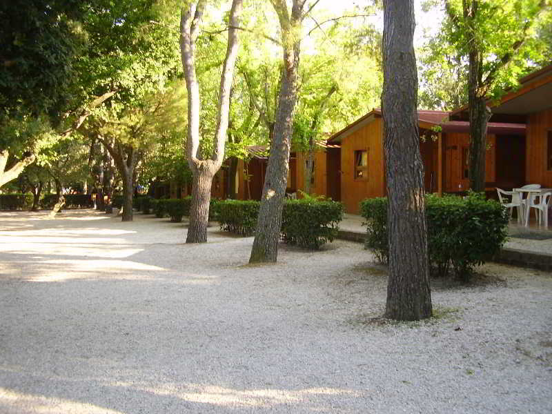 Camping Village Riviera Нумана Екстериор снимка