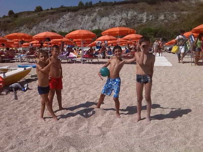 Camping Village Riviera Нумана Екстериор снимка